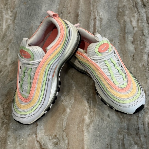 Women’s NIKE Air Max 97 Melon tint/Barely volt/Atomic pink. Size 5.5 - Picture 11 of 11